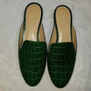 Michael KORS green slides